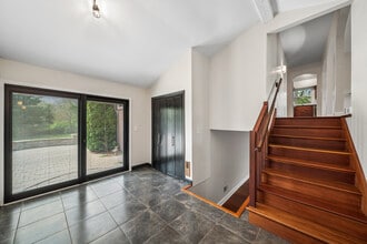 1N451 Indian Knoll Rd in West Chicago, IL - Building Photo - Building Photo