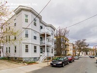 16 Montfern Ave, Unit 1 in Boston, MA - Foto de edificio - Building Photo