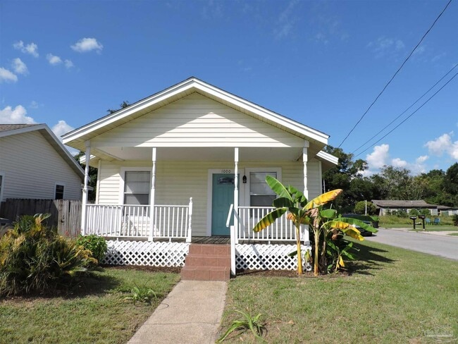 property at 1000 W Intendencia St