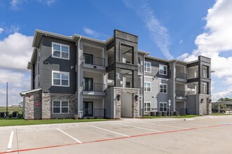 Freestone Greenville in Greenville, TX - Foto de edificio - Building Photo