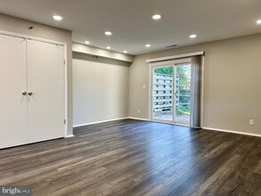 313 Sweet Briar Ct in Joppatowne, MD - Building Photo - Building Photo