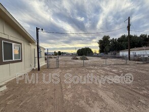 7458 Mountain View Rd in Mohave Valley, AZ - Building Photo - Building Photo