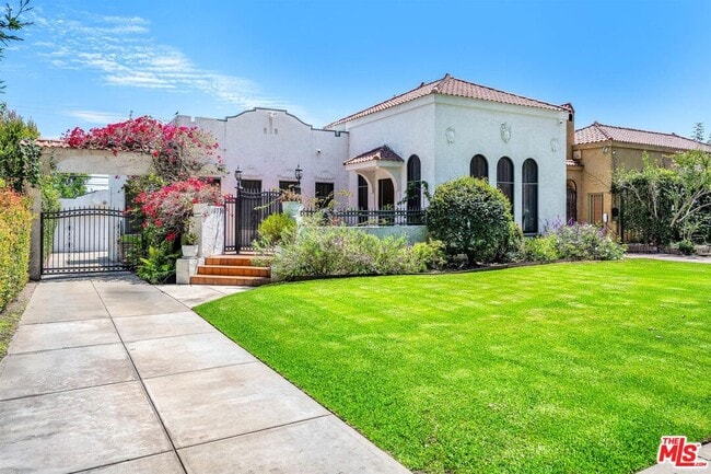 property at 10736 Ashton Ave