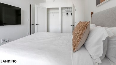 632 Howard Rd SE, Unit 1142 in Washington, DC - Building Photo - Building Photo