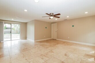 4102 N Bay Hills Blvd in Safety Harbor, FL - Building Photo - Building Photo