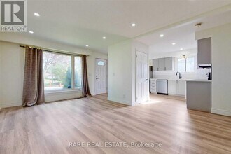 346 Conant St in Oshawa, ON - Building Photo - Building Photo