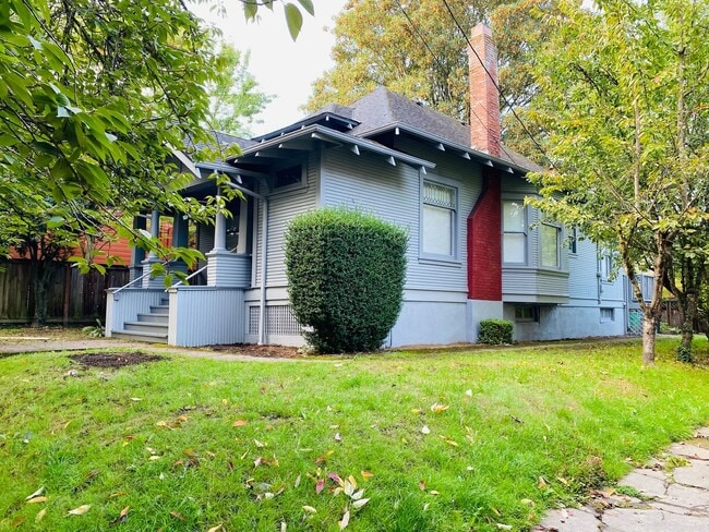 property at 325 SE 27th Ave