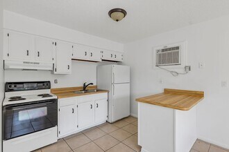 506 NE 28th Ave in Ocala, FL - Building Photo - Building Photo