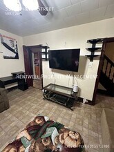 330 Ophelia St in Pittsburgh, PA - Building Photo - Building Photo