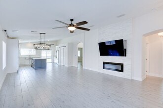 1088 Snow Roof Ave in Henderson, NV - Building Photo - Building Photo