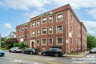 457 Centre St in Newton, MA - Building Photo - Building Photo