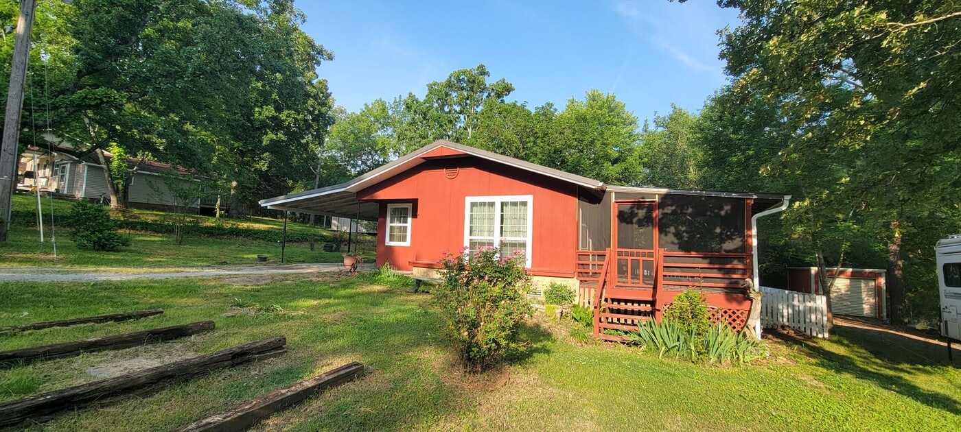 1805 Addie St in Batesville, AR - Building Photo