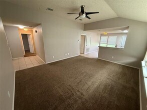 9301 Goldenview Dr in Fort Worth, TX - Building Photo - Building Photo