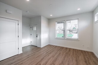 New Construction Luxury Townhomes - 352 E. Bakerview Road in Bellingham, WA - Building Photo - Interior Photo
