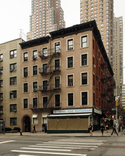 401 W 57th St in New York, NY - Building Photo - Building Photo