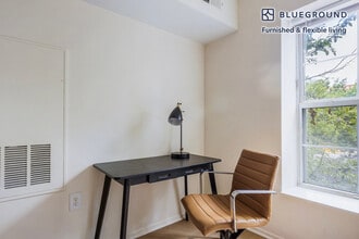 444 Washington Blvd in Jersey City, NJ - Foto de edificio - Building Photo