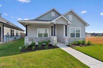 510 Timber Brook Dr in Hutto, TX - Building Photo - Building Photo
