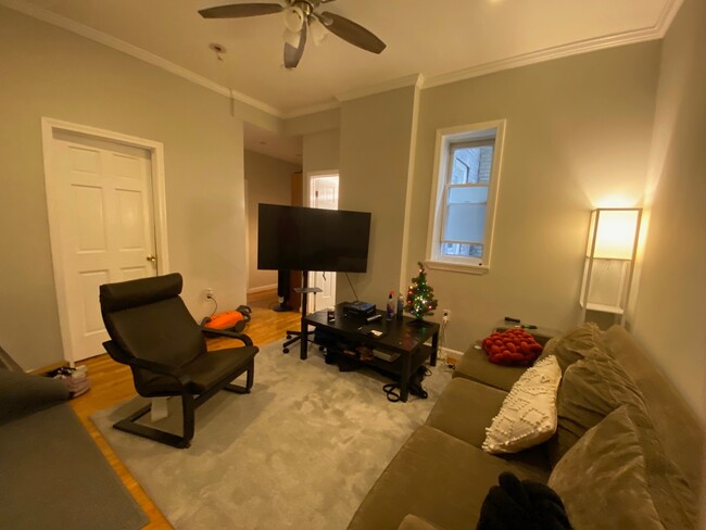 1189 Commonwealth Ave in Boston, MA - Building Photo - Building Photo