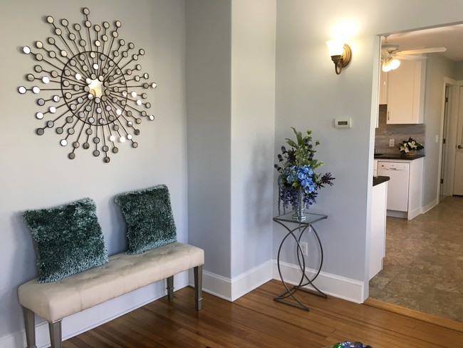 40 Magnolia St, Unit 1st