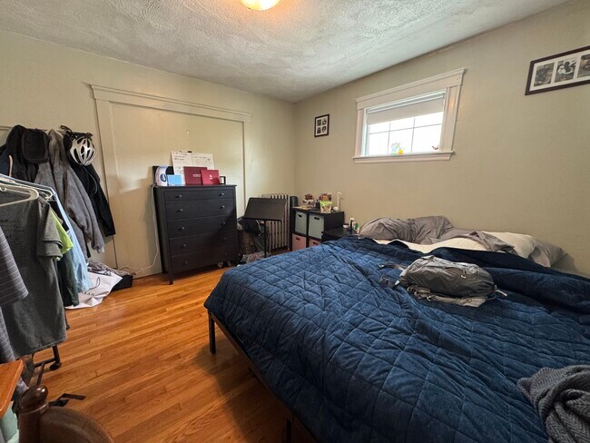 60 Litchfield St, Unit 2 in Boston, MA - Building Photo - Building Photo