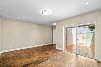 5090 Elmhurst Rd in West Palm Beach, FL - Building Photo - Building Photo