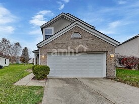 2571 Allegro Ln in Loveland, OH - Building Photo