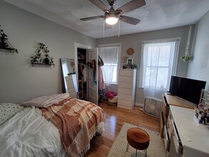 24 French St in Watertown, MA - Foto de edificio - Building Photo