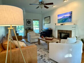 2849 Pedigo Pl in Thompson's Station, TN - Foto de edificio - Building Photo