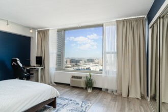 3600 N Lake Shore Dr, Unit 1518 in Chicago, IL - Building Photo - Building Photo