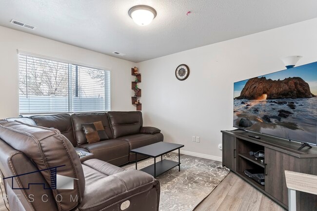 2914 W 3885 S in West Haven, UT - Building Photo - Building Photo