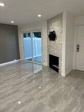 8350 Burnet Ave, Unit # 13 in North Hills, CA - Building Photo - Building Photo