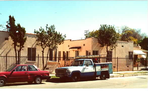 6914-6918 Marbrisa Ave in Huntington Park, CA - Building Photo