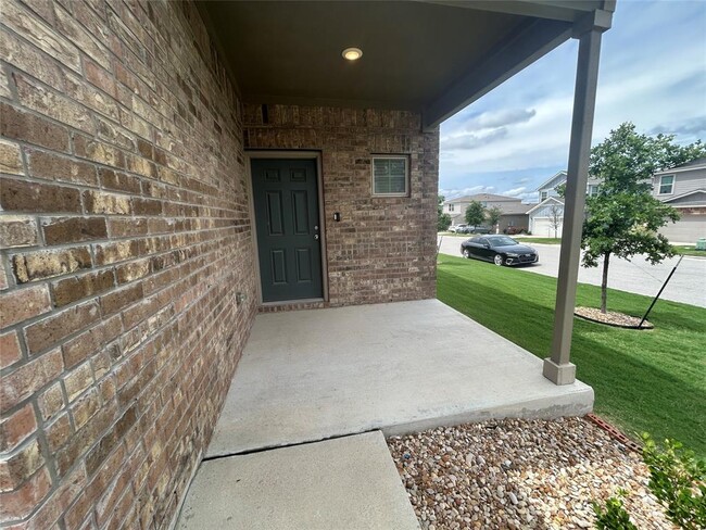 453 Stone Water Ln in Jarrell, TX - Building Photo - Building Photo