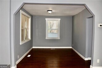 1526 Childress Dr SW in Atlanta, GA - Building Photo - Building Photo