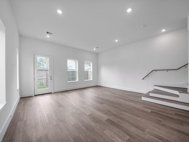 property at 7502 B Carver Rd