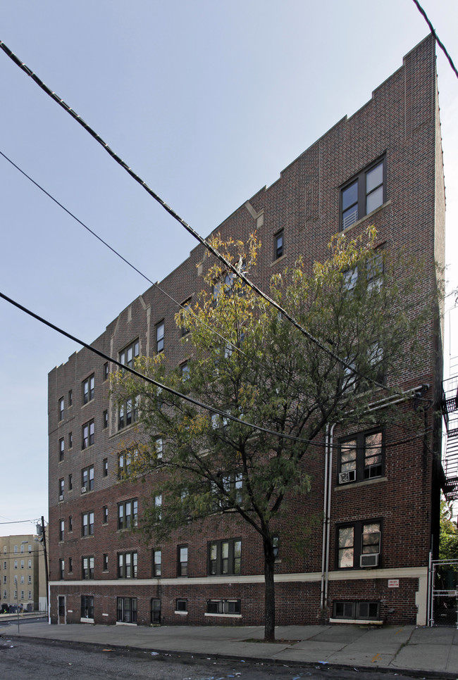 Aspen Stratford Apartments in Newark, NJ - Foto de edificio - Building Photo