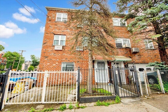 property at 4392 Carpenter Ave