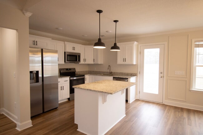 125 Enclave Ct in Statesboro, GA - Building Photo - Building Photo