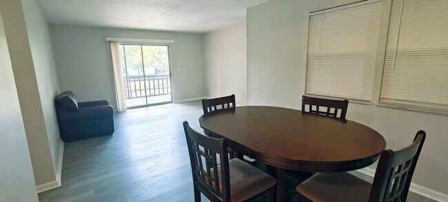 6519 W Newberry Rd in Gainesville, FL - Building Photo - Building Photo