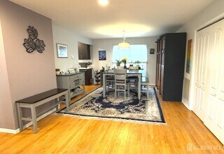 1 Crabapple Ct in Princeton, NJ - Building Photo - Building Photo