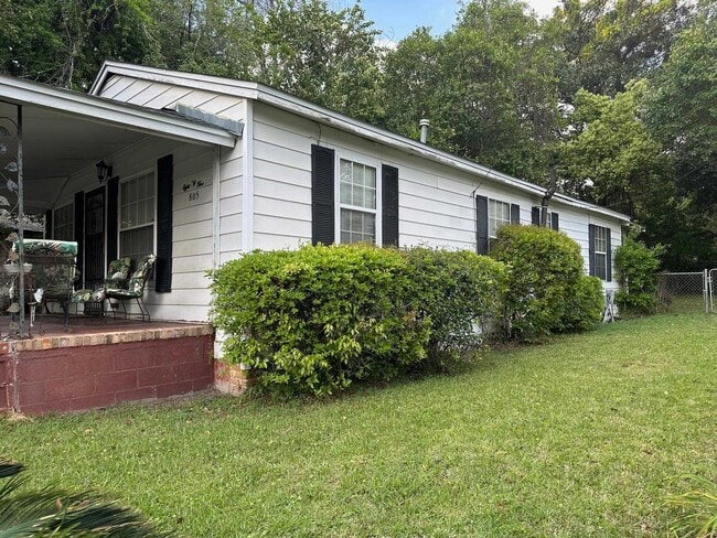 805 Old Bainbridge Rd in Tallahassee, FL - Building Photo - Building Photo