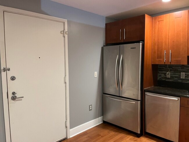 property at 1025 Maxwell Ln