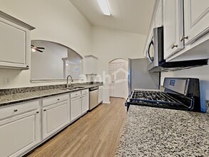 997 Bridge Mill Ave in Canton, GA - Building Photo - Building Photo