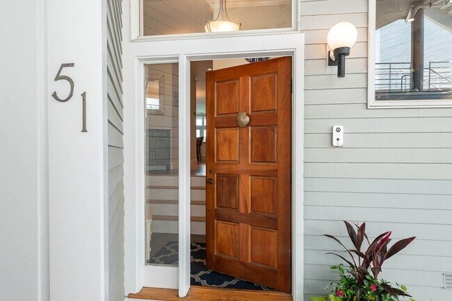 51 Constellation Wharf in Boston, MA - Building Photo - Building Photo