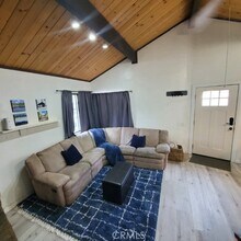 33362 Carlock Dr in Running Springs, CA - Building Photo - Building Photo