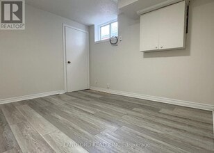 195 Blackthorn Ave in Toronto, ON - Building Photo - Building Photo