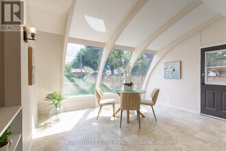 2 Parklane Crescent in St Catharines, ON - Building Photo - Building Photo