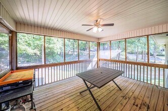 120 Edgewood Rd in Jackson, MO - Foto de edificio - Building Photo