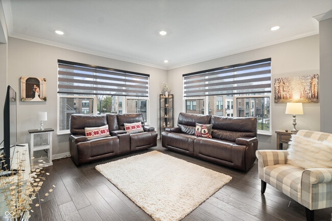 661 Golborne St in Carmel, IN - Building Photo - Building Photo