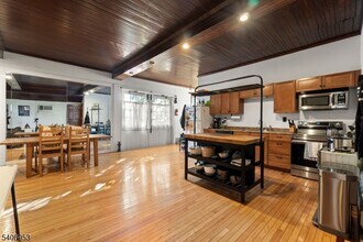 9 Prospect Terrace in Montclair, NJ - Building Photo - Building Photo